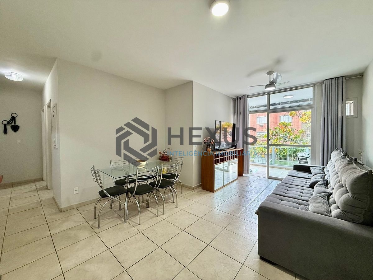 Foto 9 de Apartamento reformado com varanda a 300m da praia na região do Central Park na Enseada, Guarujá
