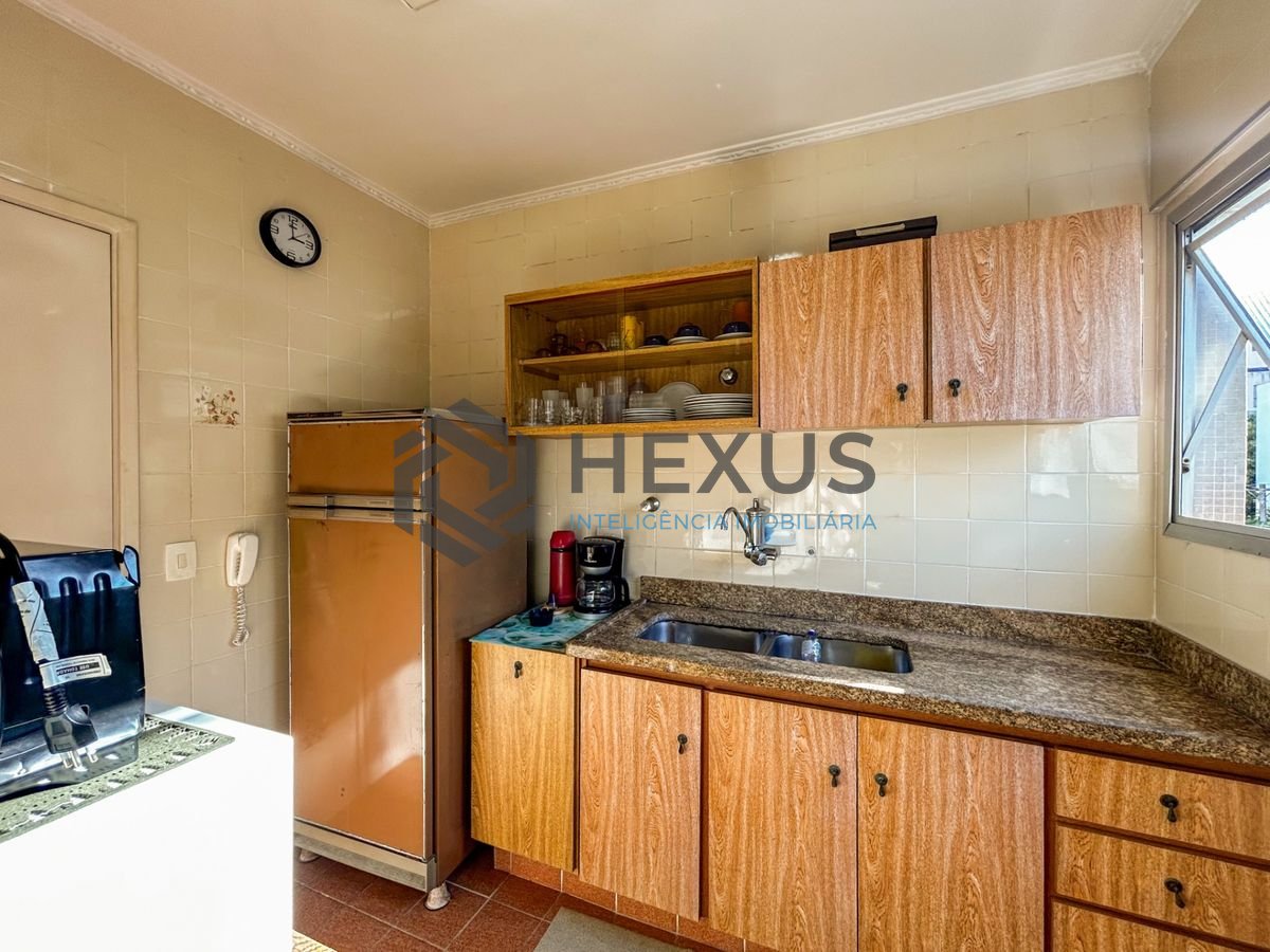 Foto 18 de Apartamento a 300m da praia na região do Aquário na Enseada, Guarujá