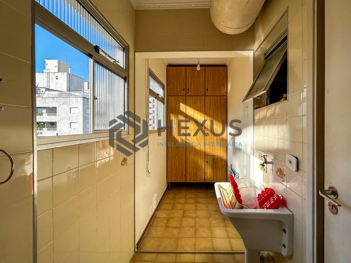 Foto 19 de Apartamento a 300m da praia na região do Aquário na Enseada, Guarujá