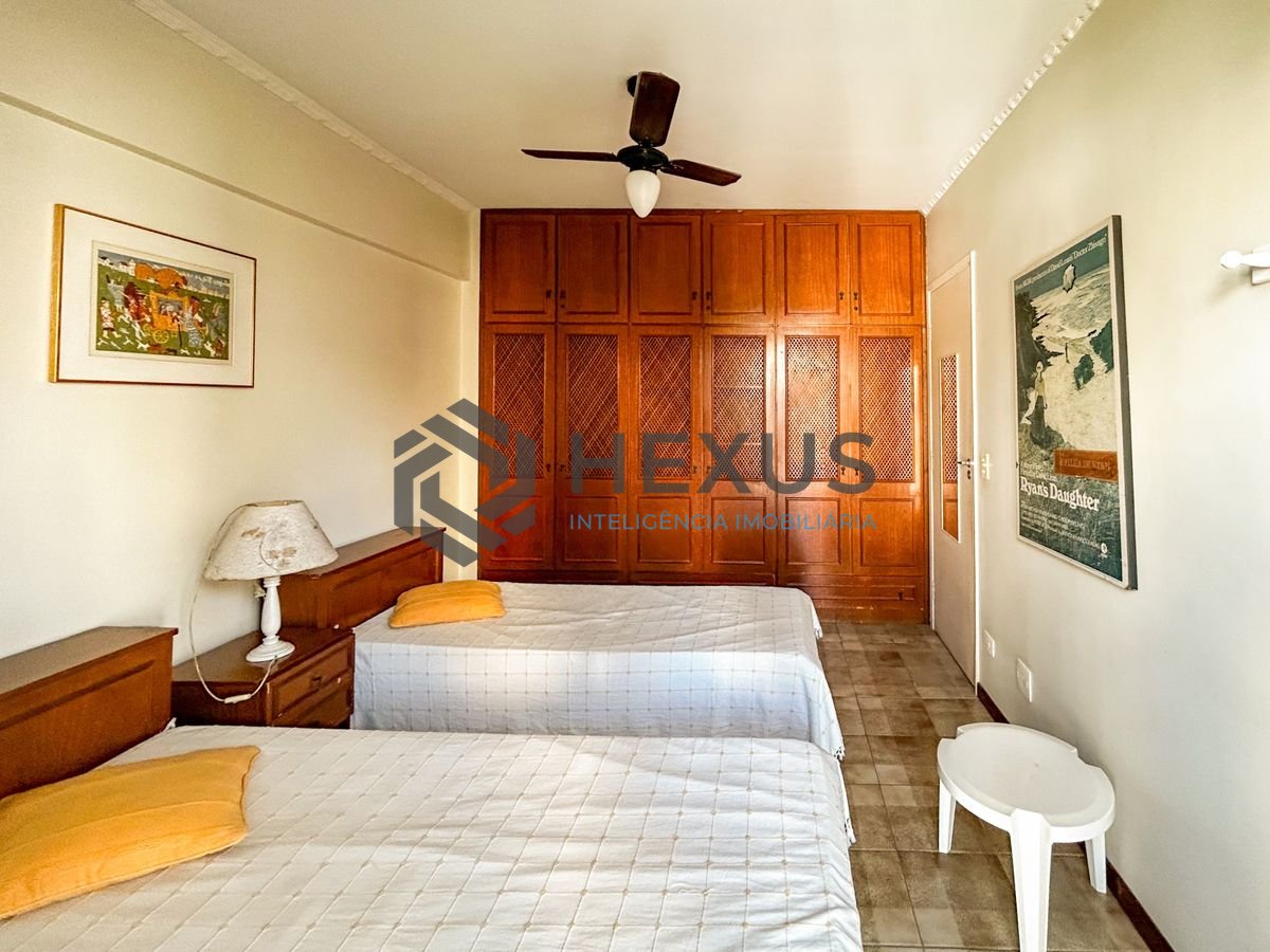 Foto 10 de Apartamento a 300m da praia na região do Aquário na Enseada, Guarujá