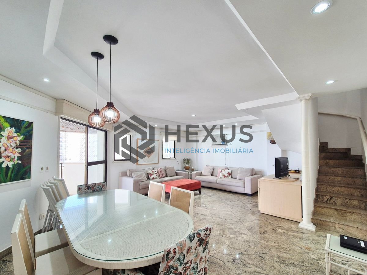 Foto 2 de Apartamento Duplex com varanda vista mar a 50m da praia nas Pitangueiras, Guarujá