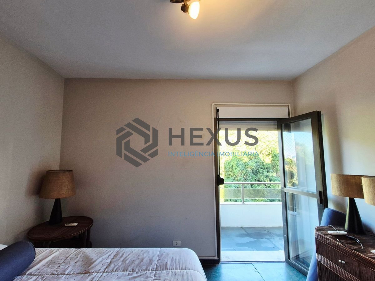 Foto 14 de Apartamento com varanda e lazer na beira mar das Pitangueiras, Guarujá