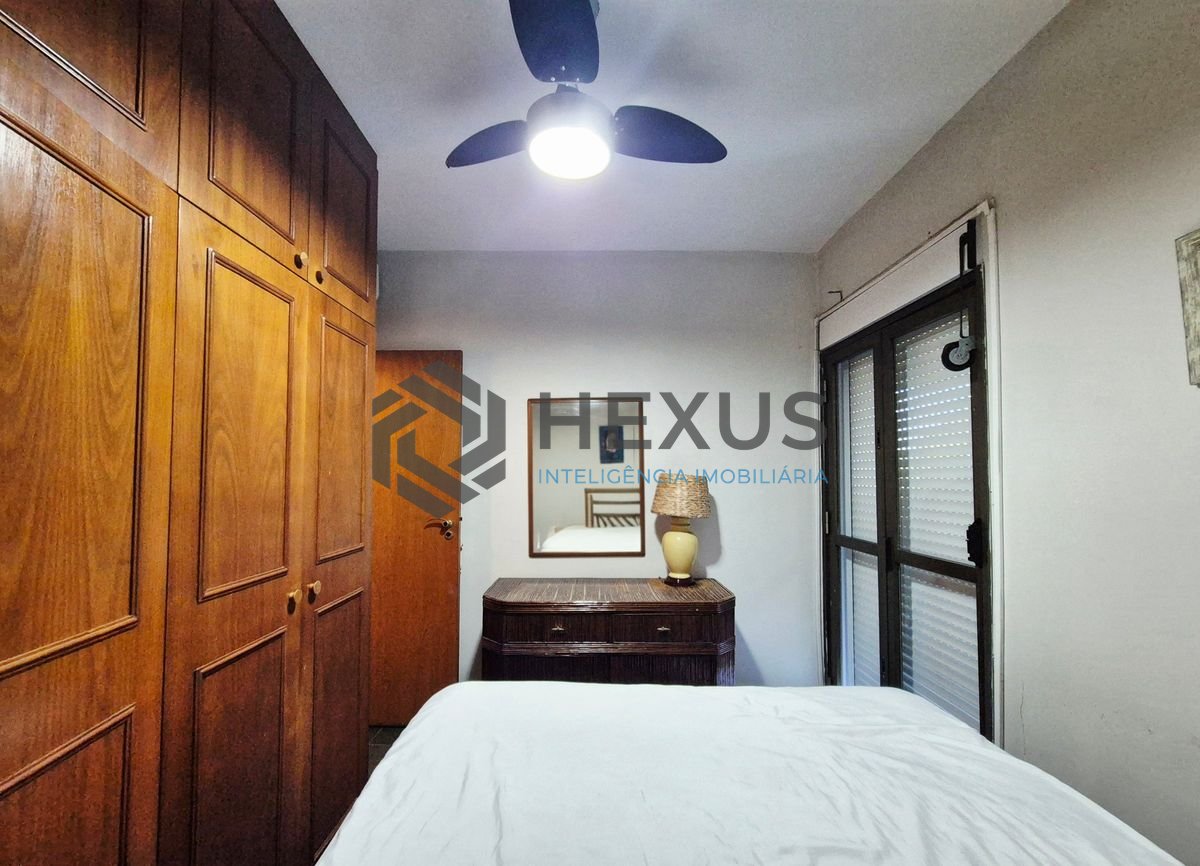Foto 12 de Apartamento com varanda e lazer na beira mar das Pitangueiras, Guarujá