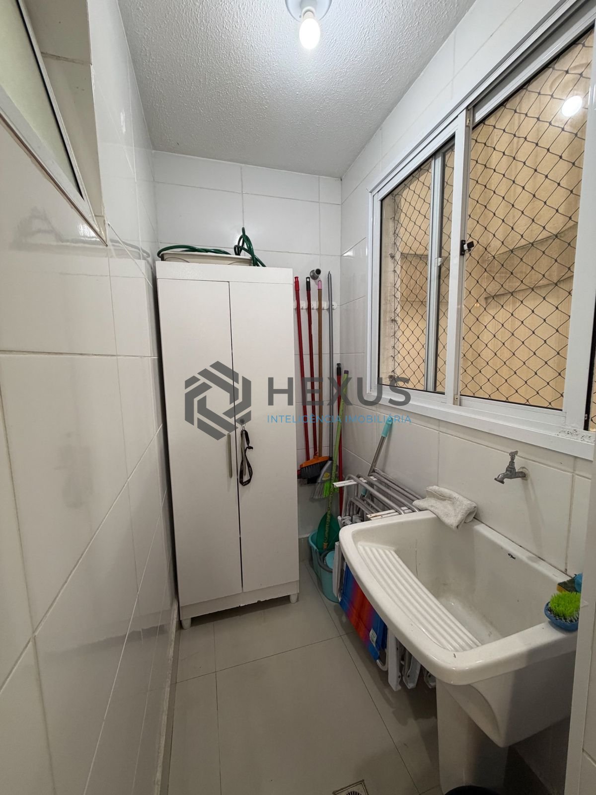Foto 30 de Apartamento reformado com varanda e lazer na região do Jardim Tejereba na Enseada, Guarujá