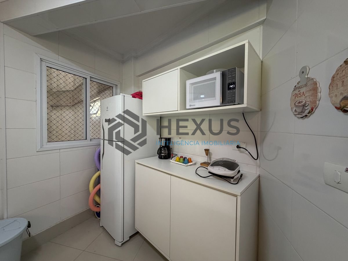 Foto 29 de Apartamento reformado com varanda e lazer na região do Jardim Tejereba na Enseada, Guarujá