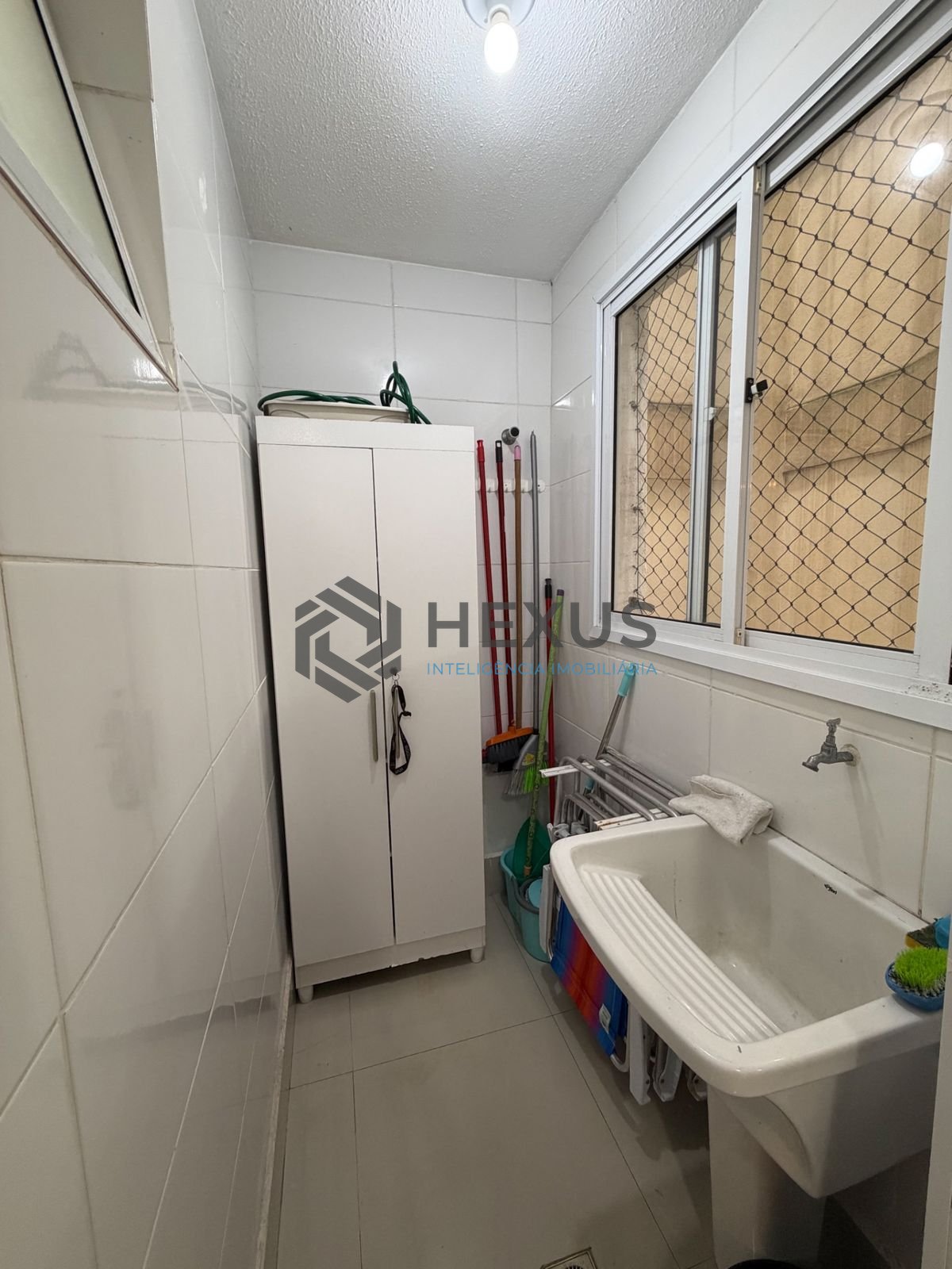 Foto 31 de Apartamento reformado com varanda e lazer na região do Jardim Tejereba na Enseada, Guarujá