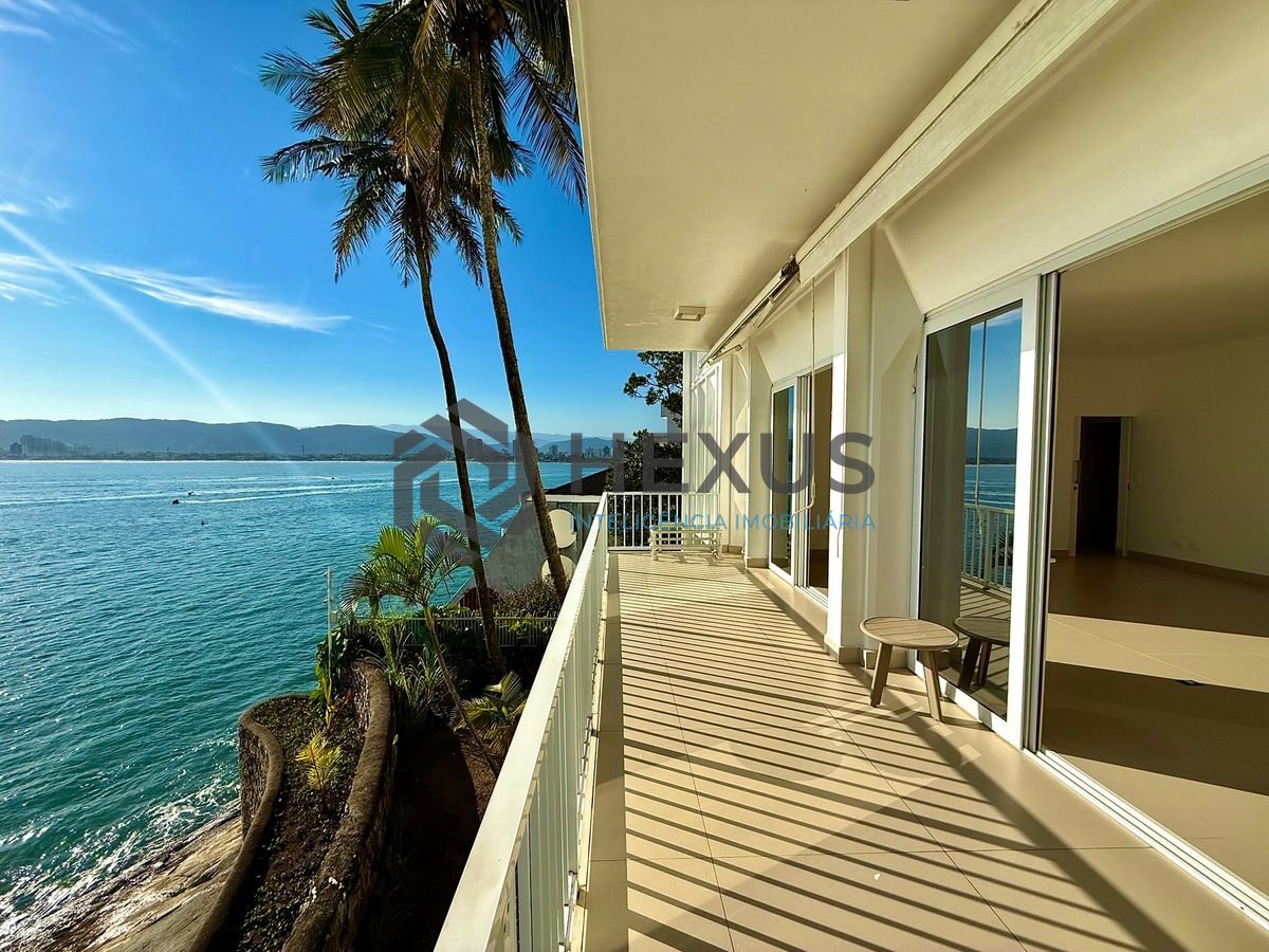 Foto 3 de Apartamento reformado frente mar com varanda vista mar e lazer na região do Tortugas na Enseada, Guarujá