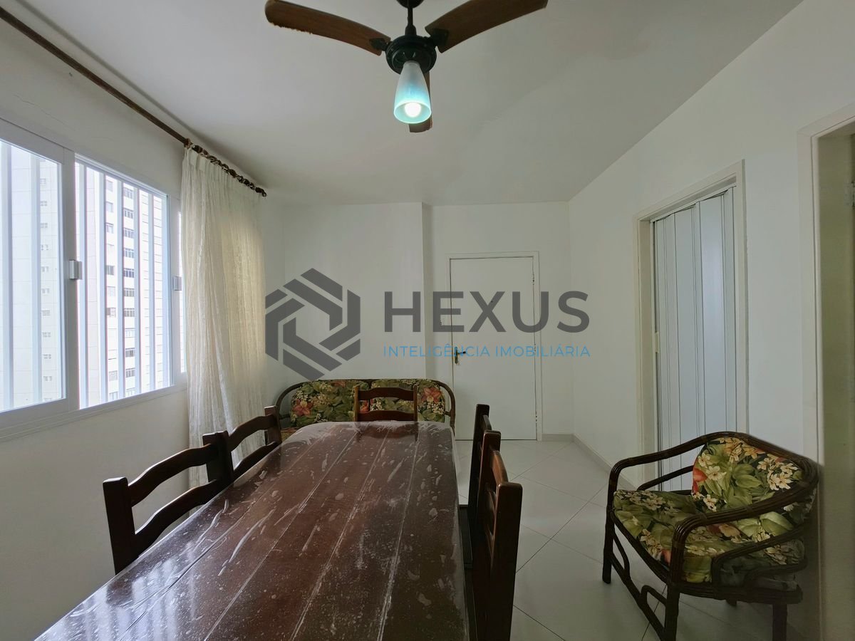 Foto 3 de Apartamento a 1 quadra da praia na região da Barra Funda nas Pitangueiras, Guarujá