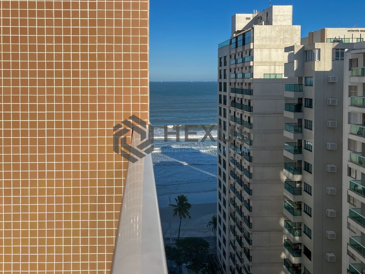 Foto 14 de Apartamento com varanda vista mar na beira mar da praia nas Pitangueiras, Guarujá