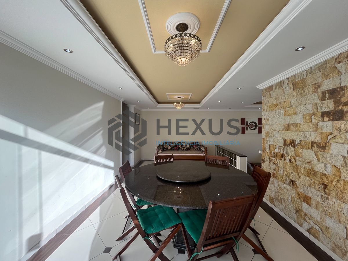 Foto 5 de Apartamento com varanda vista mar na beira mar da praia nas Pitangueiras, Guarujá