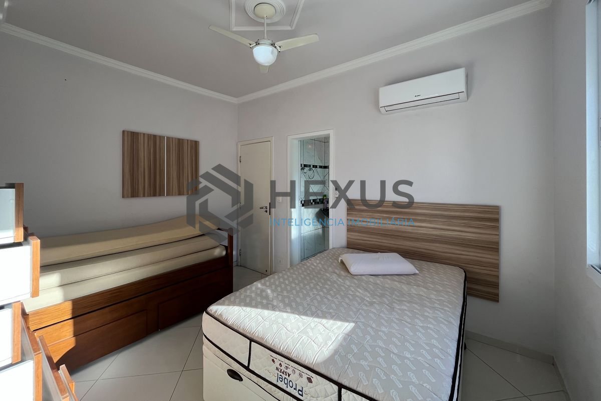 Foto 28 de Apartamento com varanda vista mar na beira mar da praia nas Pitangueiras, Guarujá