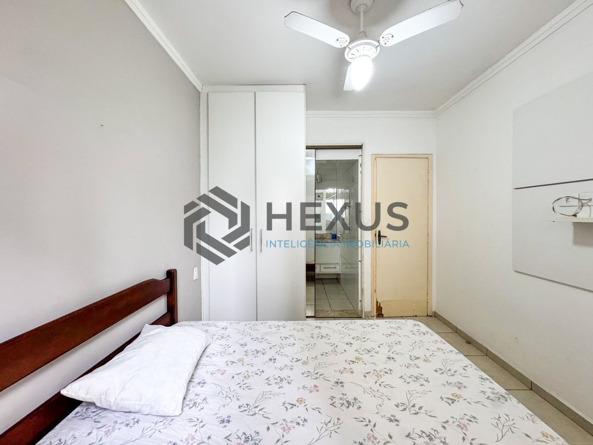 Foto 13 de Apartamento reformado e lazer a 1 quadra da praia no Jardim Astúrias, Guarujá