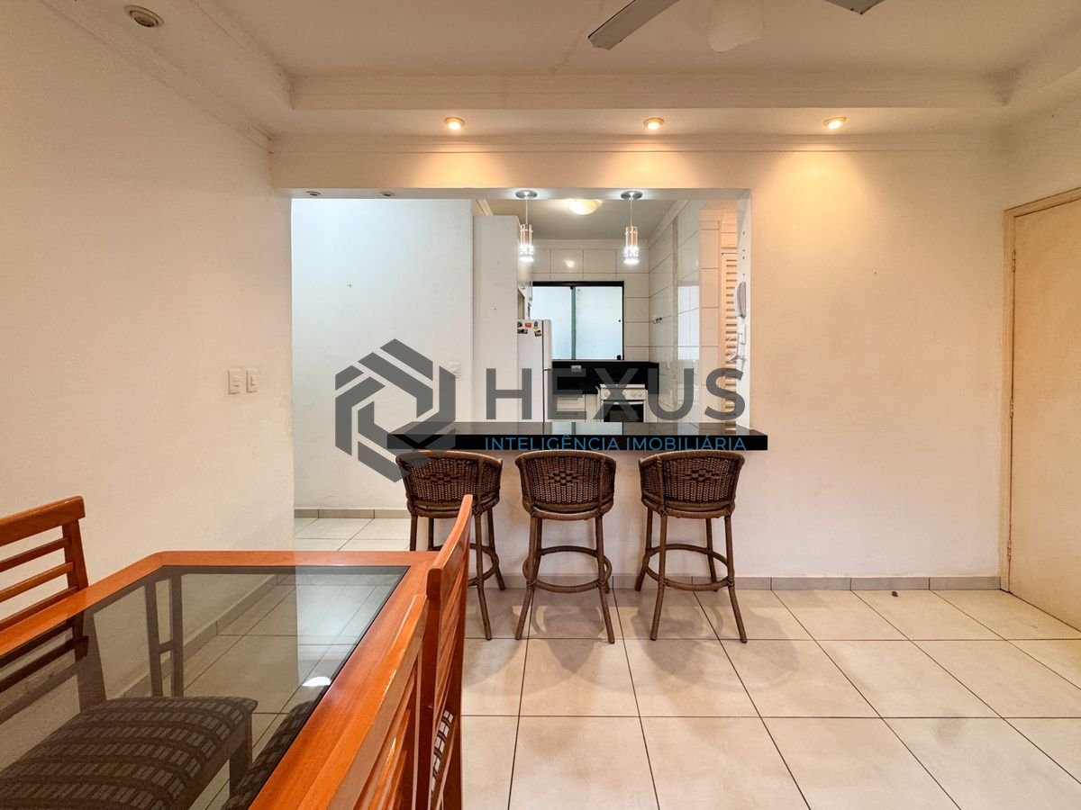 Foto 4 de Apartamento reformado e lazer a 1 quadra da praia no Jardim Astúrias, Guarujá