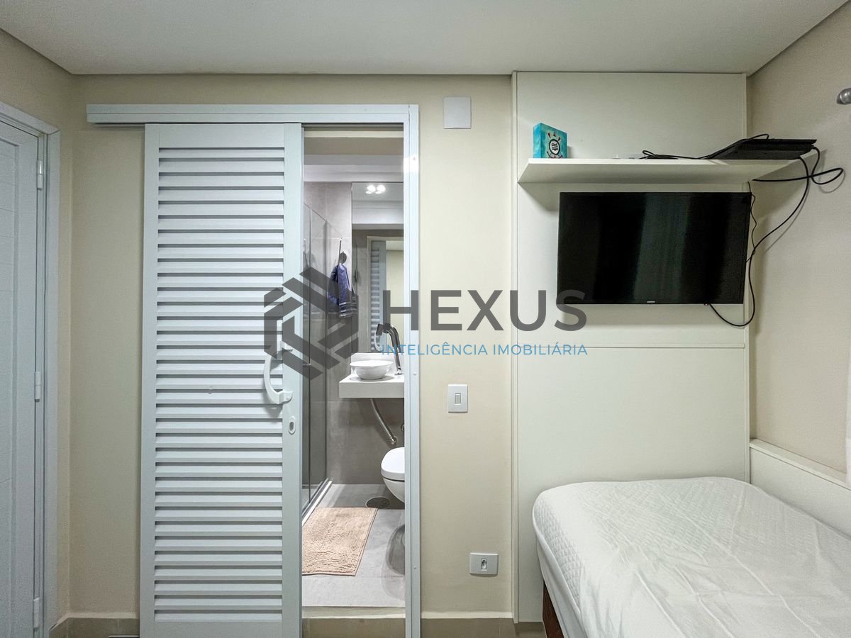 Foto 18 de Apartamento com varanda vista mar e lazer nas Pitangueiras, Guarujá