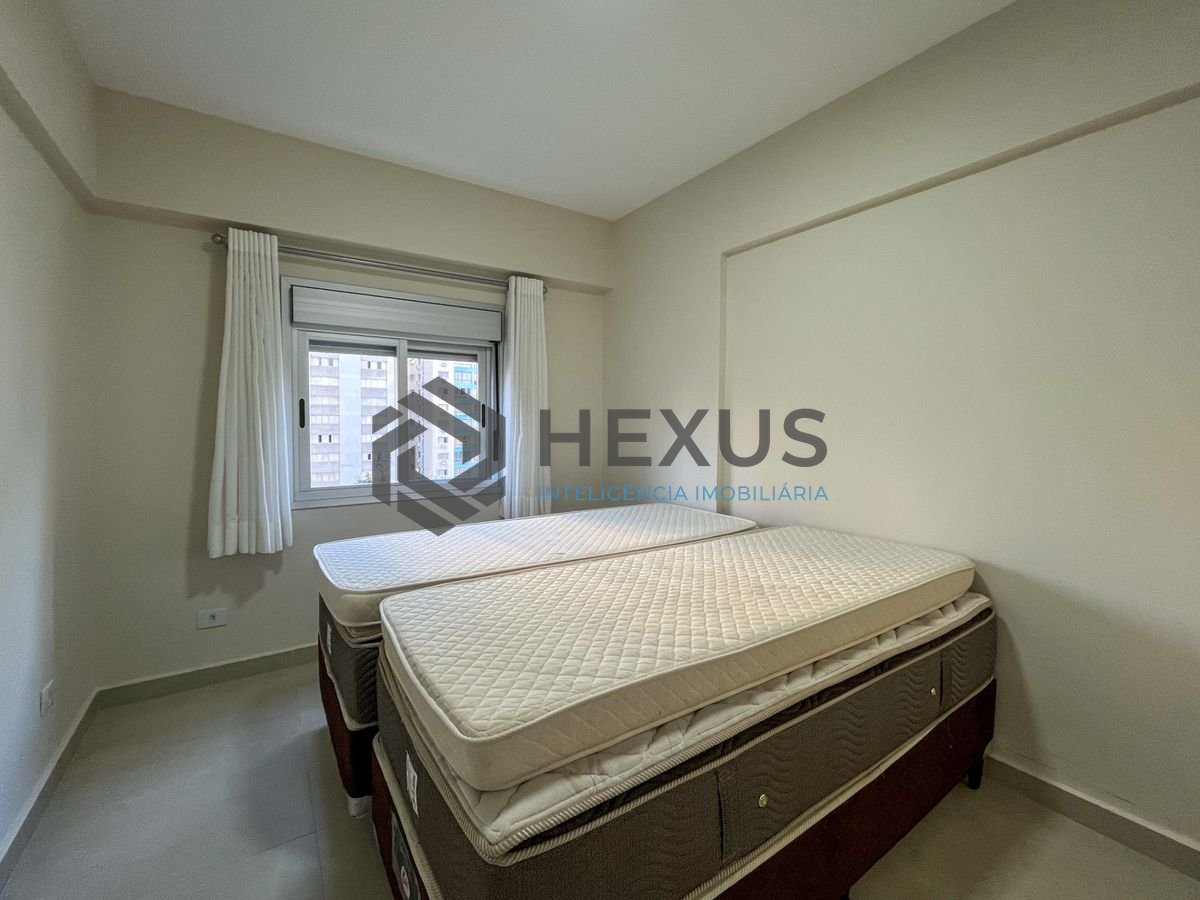 Foto 21 de Apartamento com varanda vista mar e lazer nas Pitangueiras, Guarujá