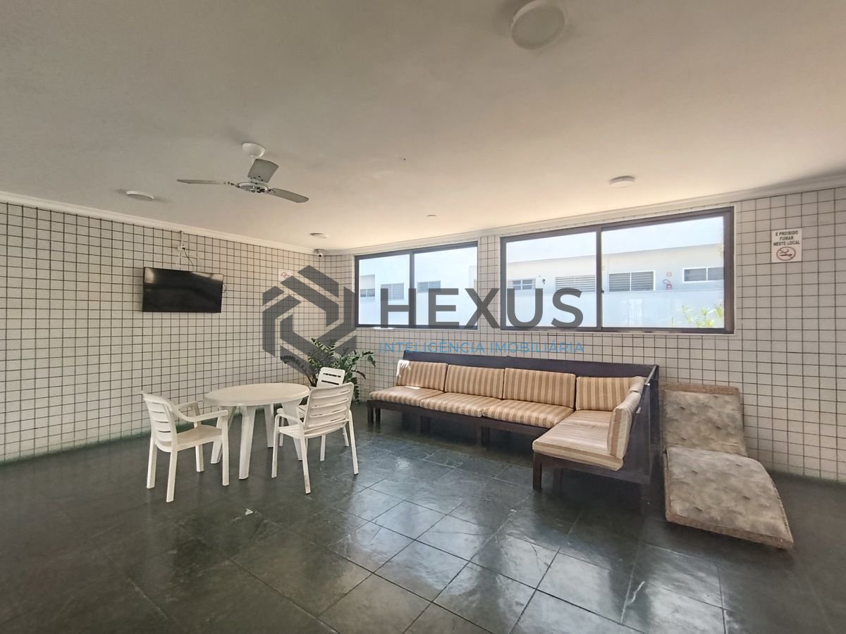 Foto 25 de Apartamento reformado com varanda e lazer a 150m da praia na região do Aquário na Enseada, Guarujá