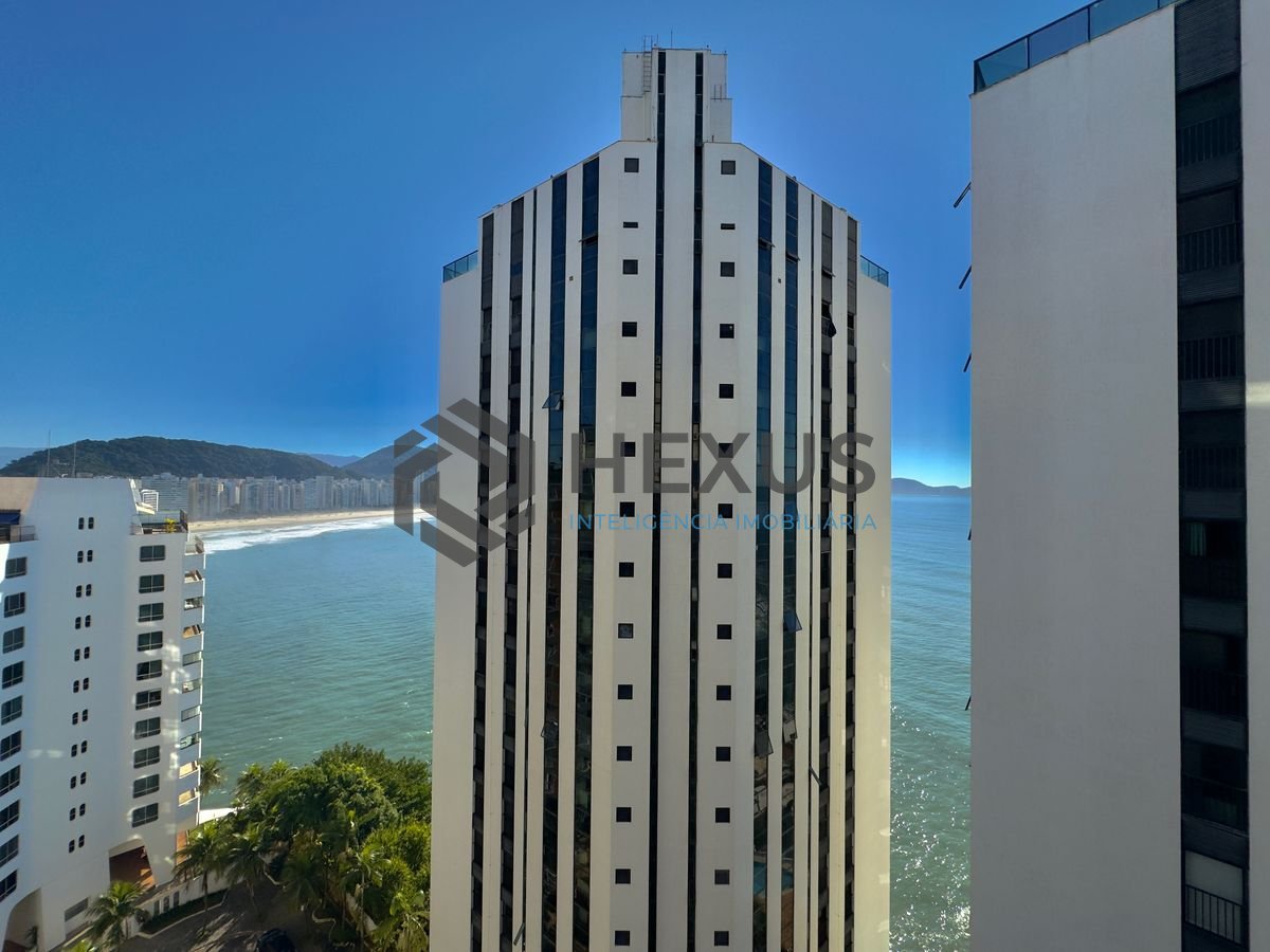 Foto 4 de Apartamento frente mar com varanda vista mar e lazer no Jardim Astúrias, Guarujá