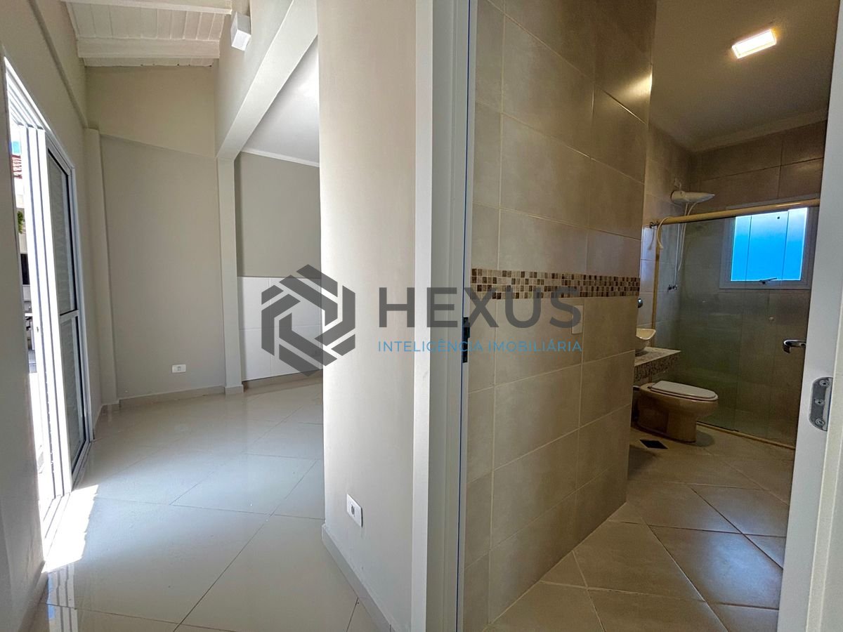 Foto 16 de Casa reformada com piscina e área gourmet no Jardim Acapulco, Guarujá