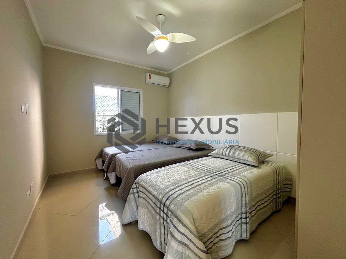 Foto 19 de Casa reformada com piscina e área gourmet no Jardim Acapulco, Guarujá