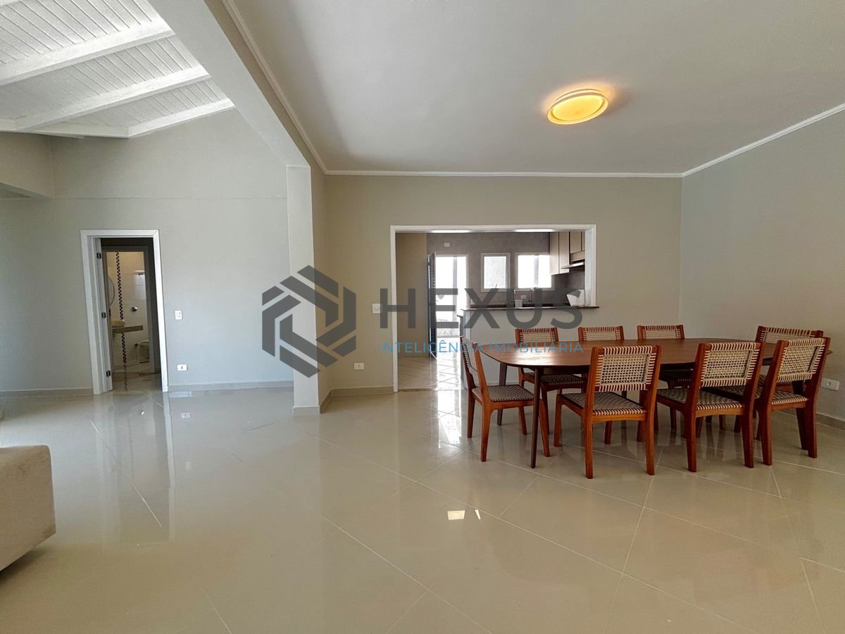 Foto 25 de Casa reformada com piscina e área gourmet no Jardim Acapulco, Guarujá