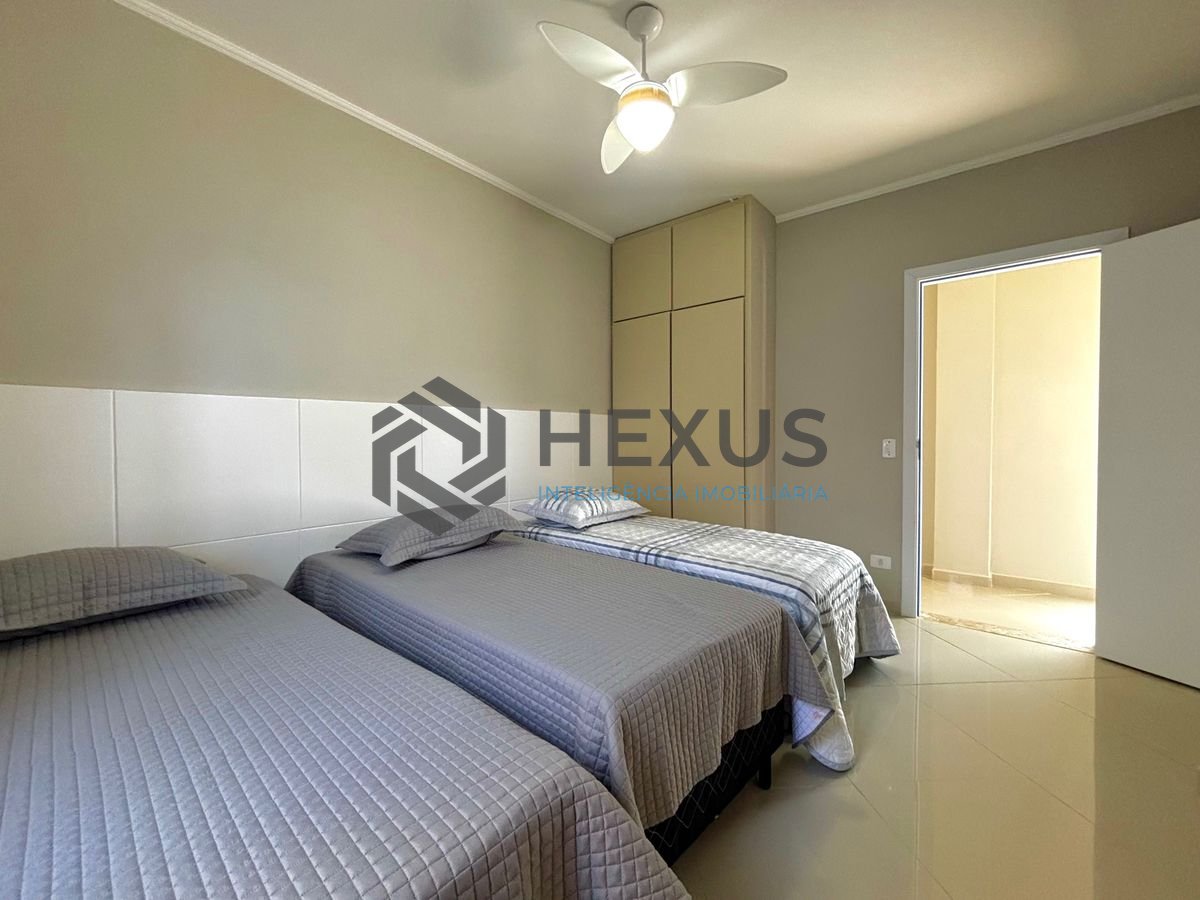 Foto 18 de Casa reformada com piscina e área gourmet no Jardim Acapulco, Guarujá