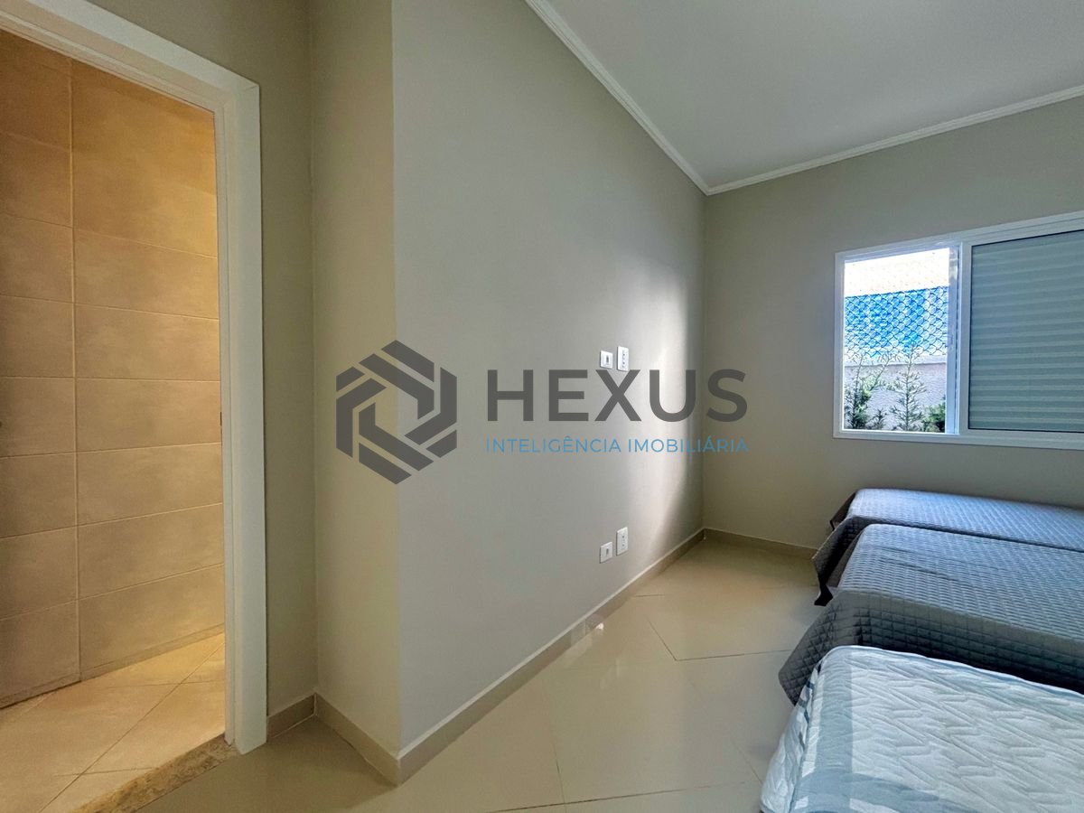 Foto 17 de Casa reformada com piscina e área gourmet no Jardim Acapulco, Guarujá