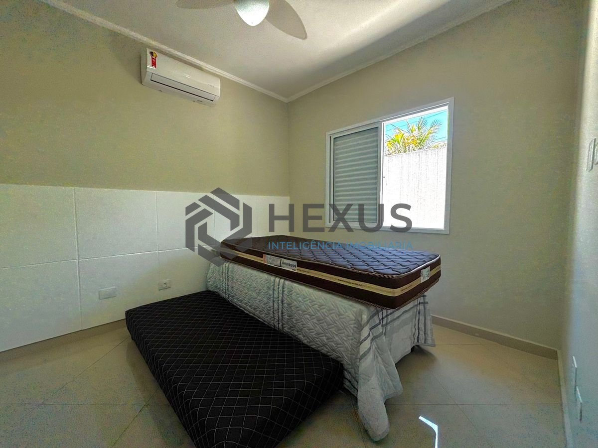 Foto 31 de Casa reformada com piscina e área gourmet no Jardim Acapulco, Guarujá