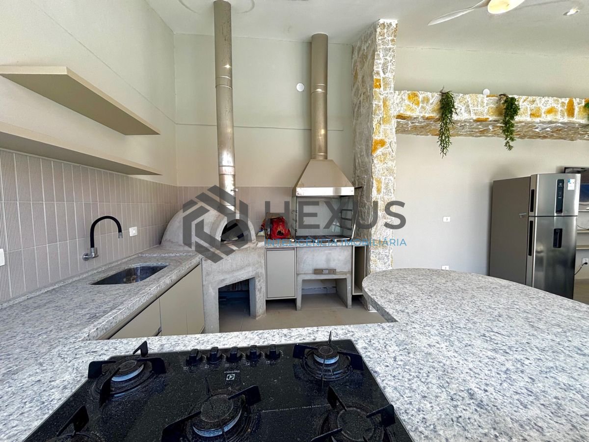 Foto 12 de Casa reformada com piscina e área gourmet no Jardim Acapulco, Guarujá
