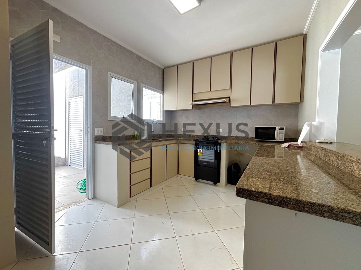 Foto 30 de Casa reformada com piscina e área gourmet no Jardim Acapulco, Guarujá