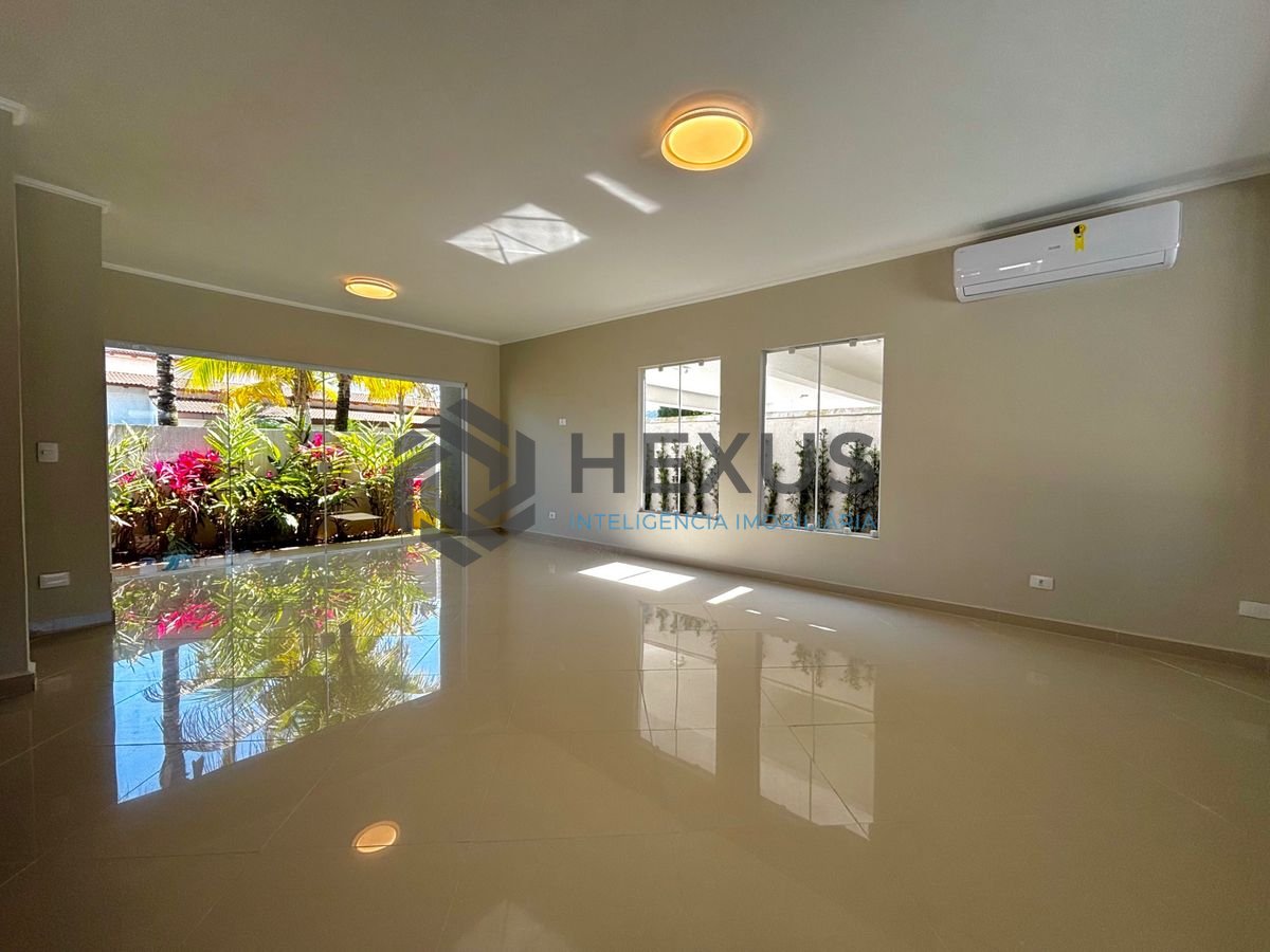 Foto 27 de Casa reformada com piscina e área gourmet no Jardim Acapulco, Guarujá