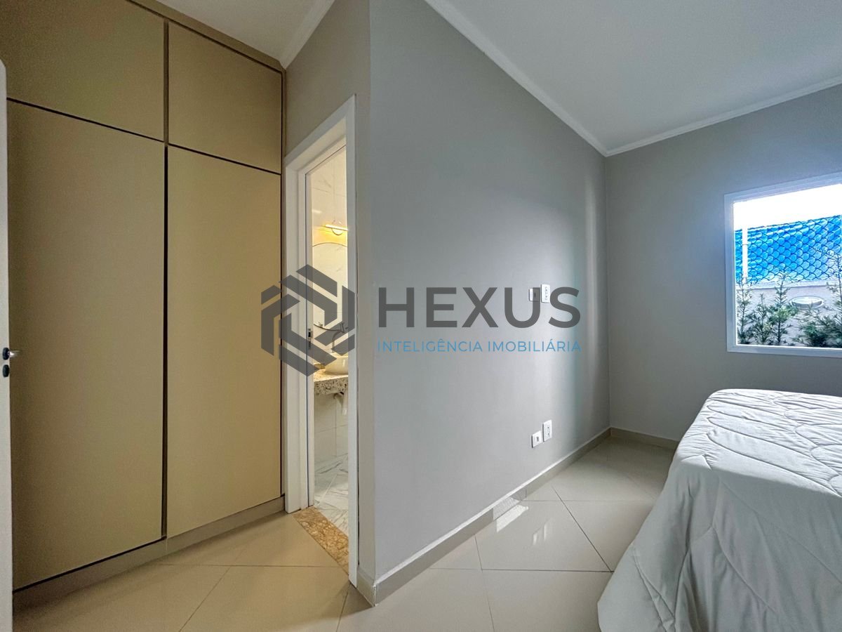 Foto 20 de Casa reformada com piscina e área gourmet no Jardim Acapulco, Guarujá