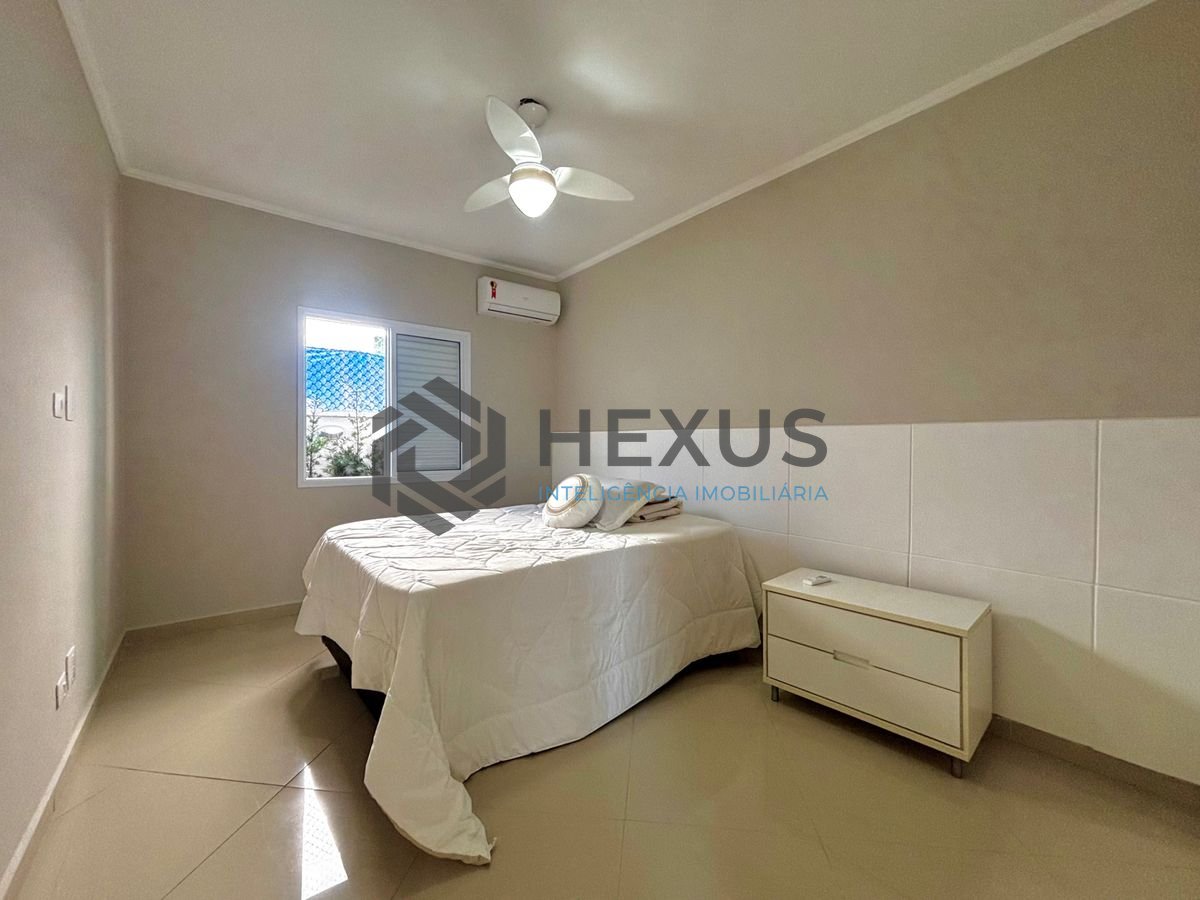Foto 23 de Casa reformada com piscina e área gourmet no Jardim Acapulco, Guarujá
