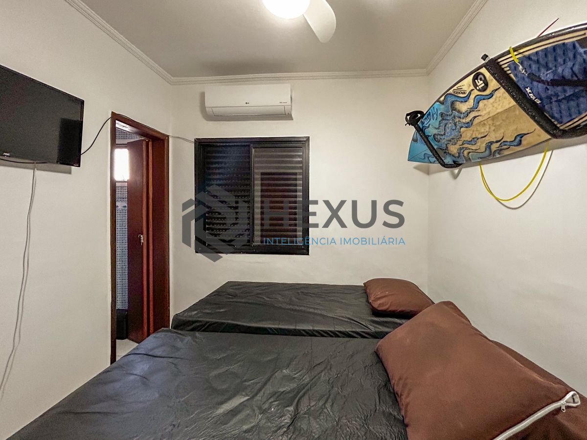 Foto 8 de Apartamento com varanda e lazer a 200m da praia no Jardim Astúrias, Guarujá