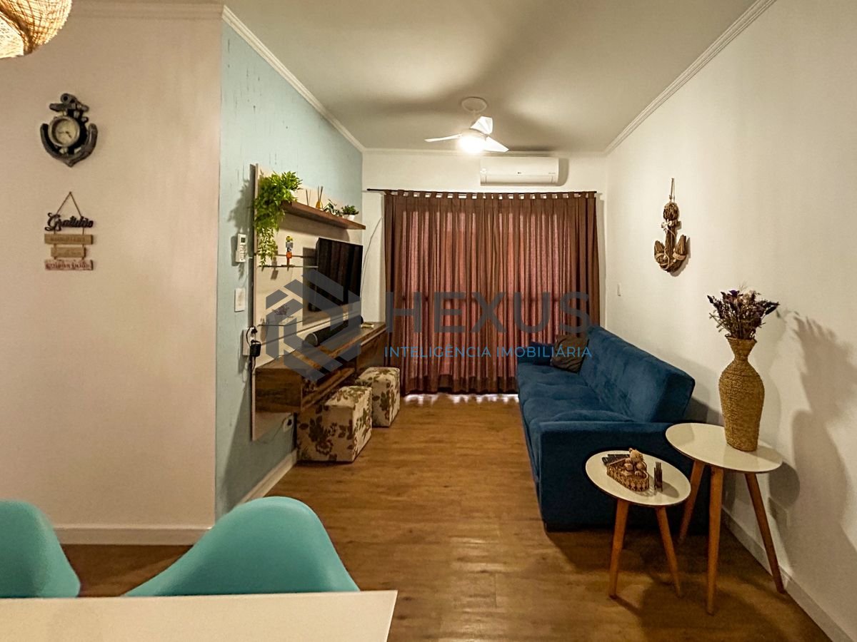 Foto 3 de Apartamento com varanda e lazer a 200m da praia no Jardim Astúrias, Guarujá