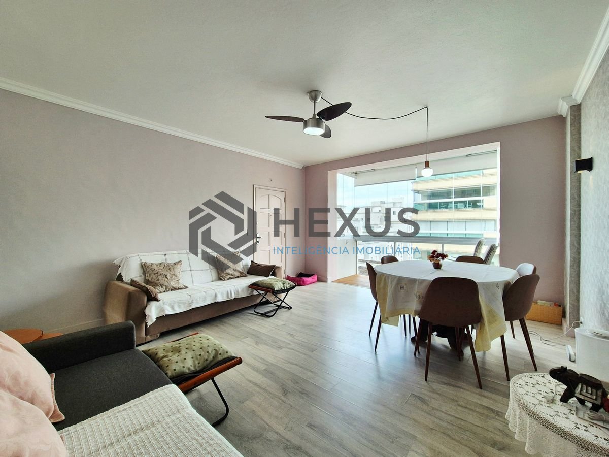 Foto 7 de Apartamento com varanda vista mar a 1 quadra da praia nas Pitangueiras, Guarujá