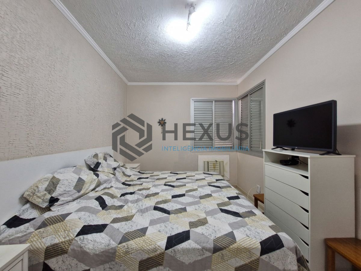 Foto 9 de Apartamento reformado e lazer a 500m da praia na região do Jardim Las Palmas no Jardim Astúrias, Guarujá