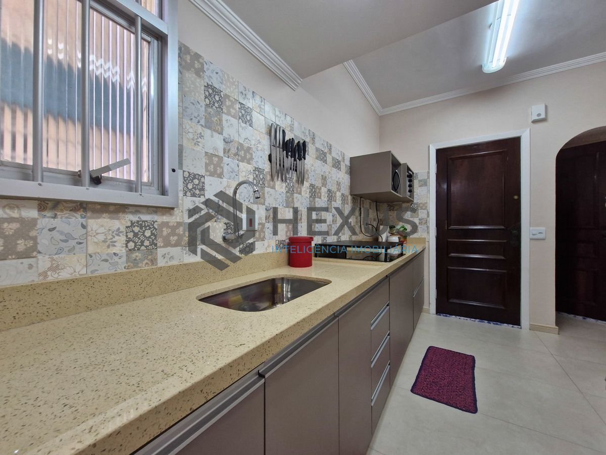 Foto 21 de Apartamento reformado e lazer a 500m da praia na região do Jardim Las Palmas no Jardim Astúrias, Guarujá