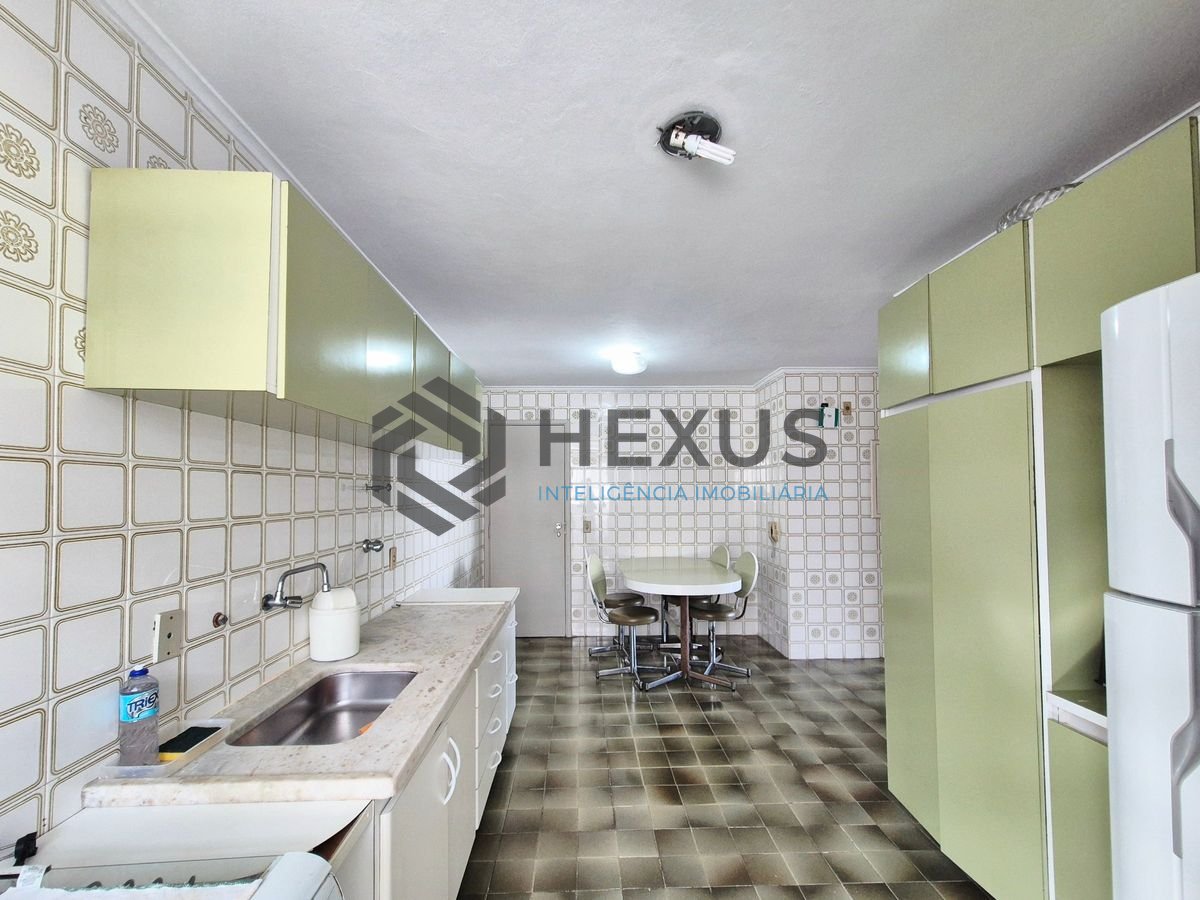 Foto 20 de Apartamento a 1 quadra da praia nas Pitangueiras, Guarujá