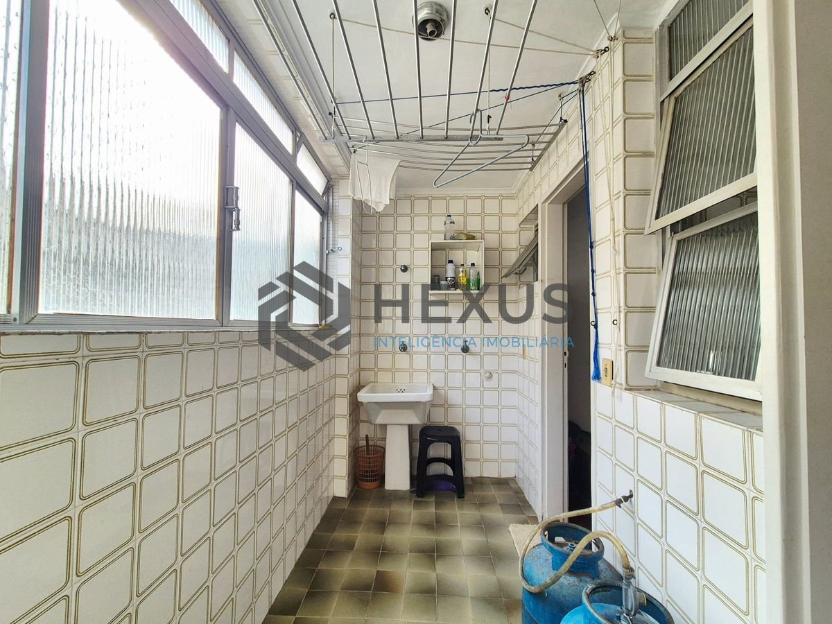 Foto 21 de Apartamento a 1 quadra da praia nas Pitangueiras, Guarujá
