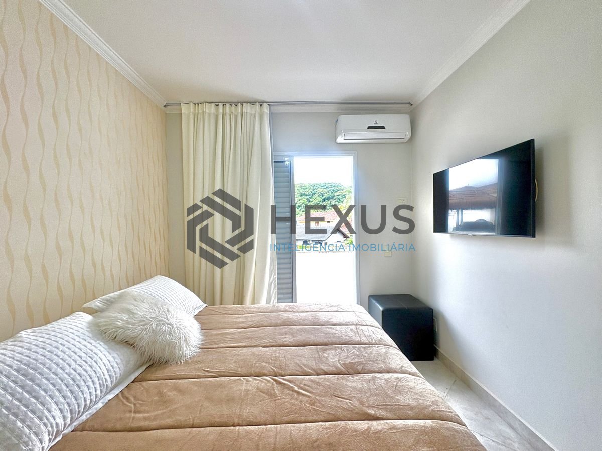 Foto 42 de Casa reformada com piscina e área gourmet no Jardim Acapulco, Guarujá