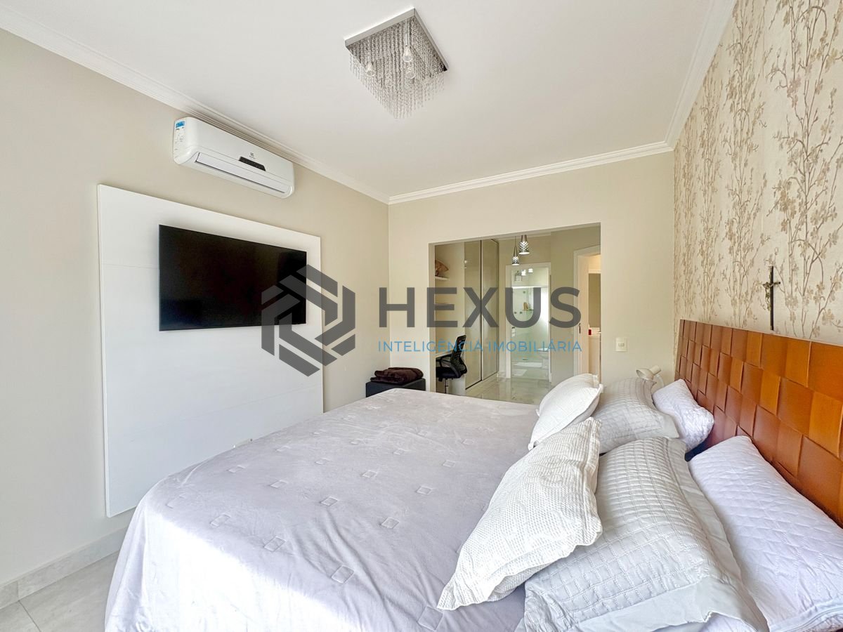 Foto 36 de Casa reformada com piscina e área gourmet no Jardim Acapulco, Guarujá