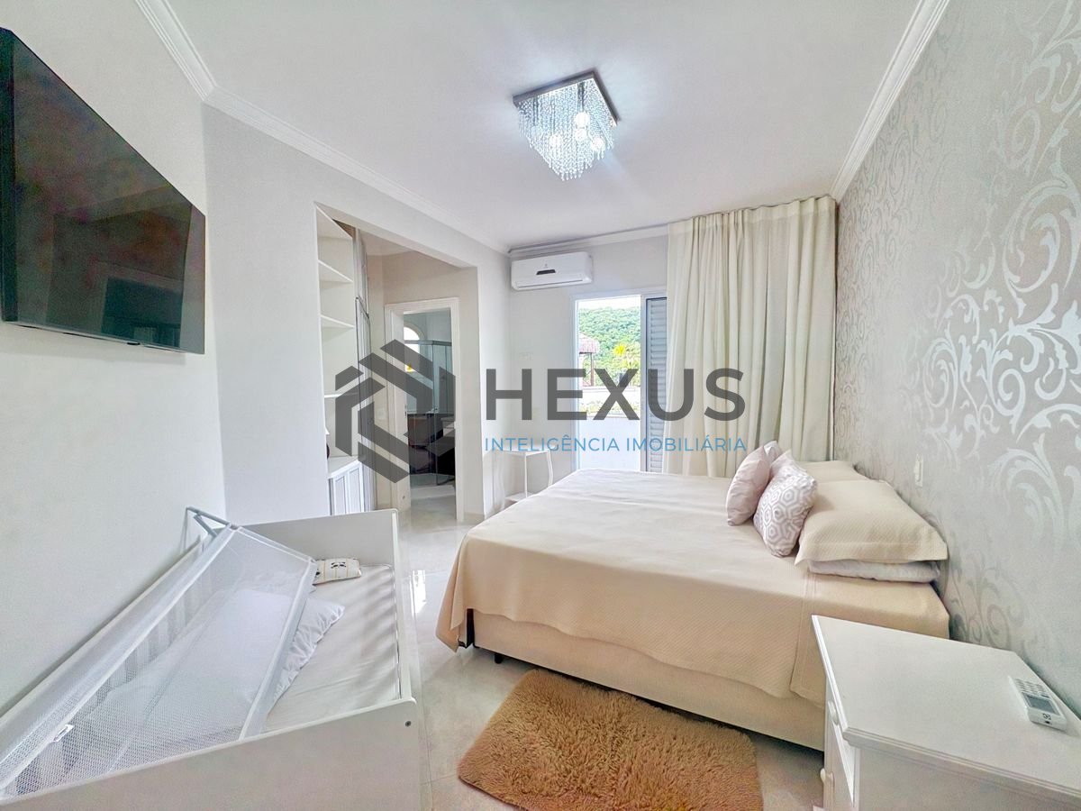 Foto 45 de Casa reformada com piscina e área gourmet no Jardim Acapulco, Guarujá