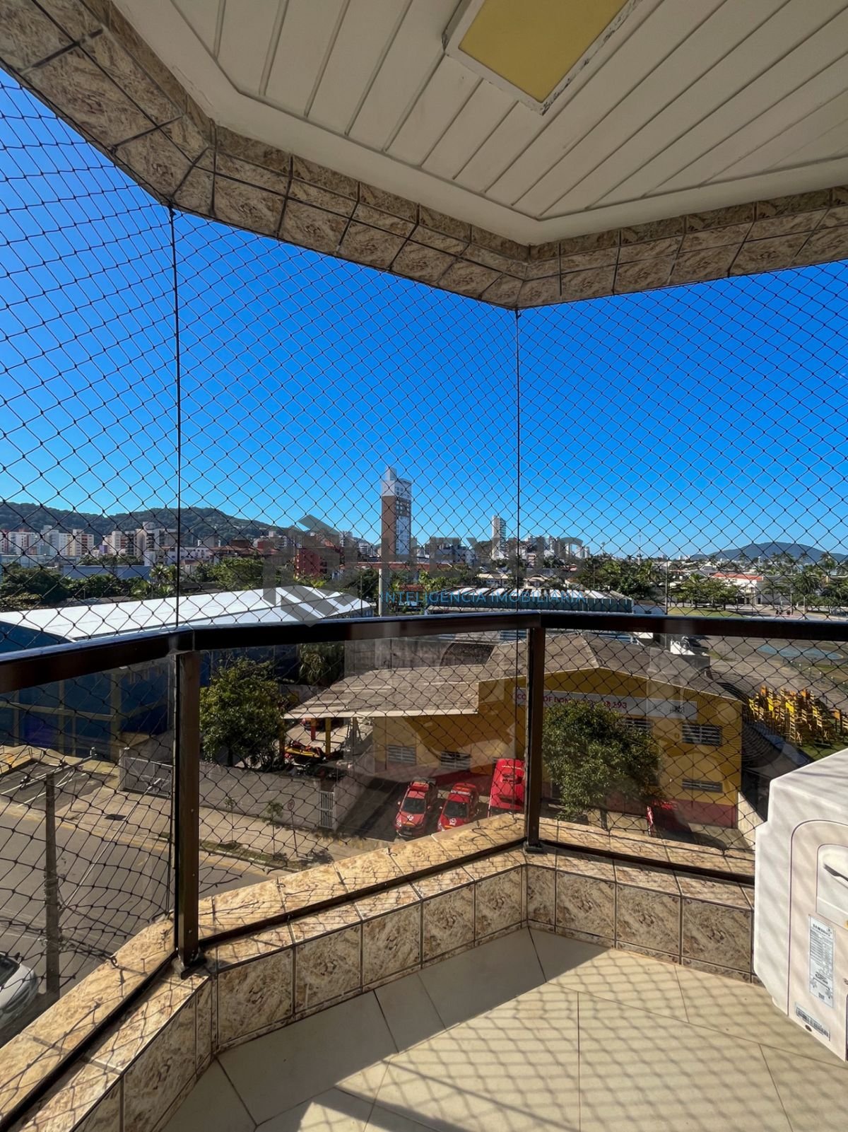 Foto 29 de Apartamento com varanda e lazer na beira mar da Praia da Enseada, Guaruja