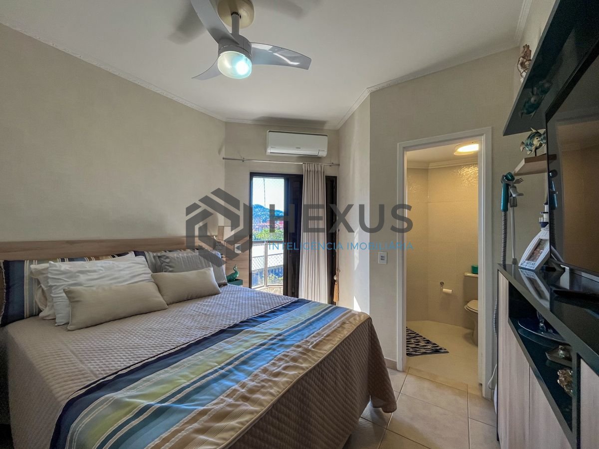 Foto 25 de Apartamento com varanda e lazer na beira mar da Praia da Enseada, Guaruja