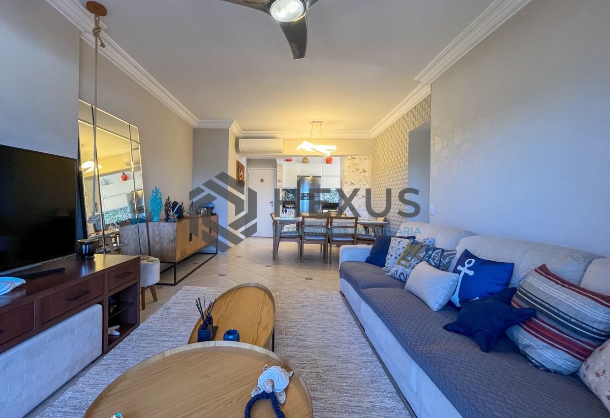 Foto 9 de Apartamento com varanda e lazer na beira mar da Praia da Enseada, Guaruja