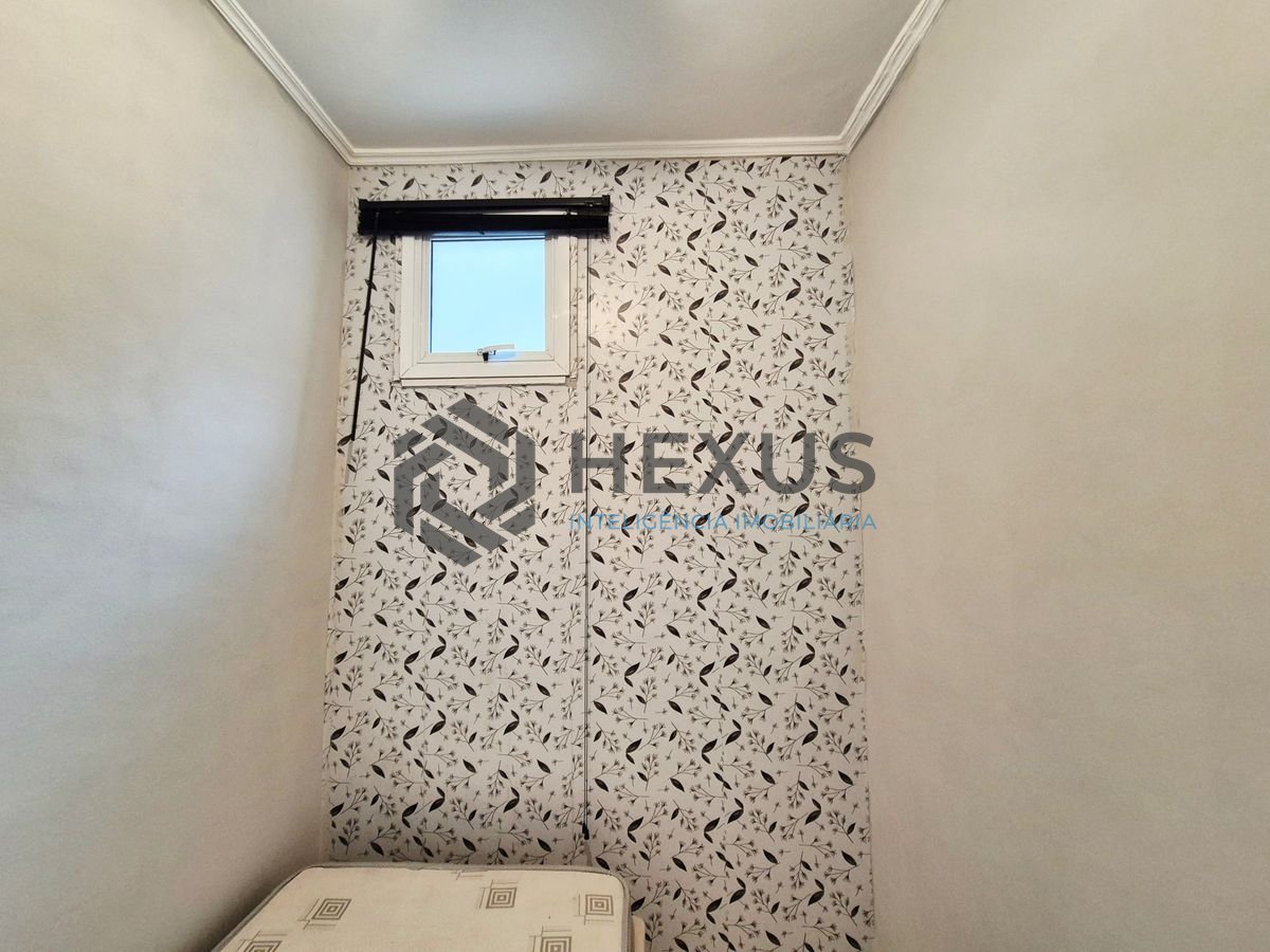 Foto 15 de Apartamento com varanda nas Pitangueiras, Guarujá