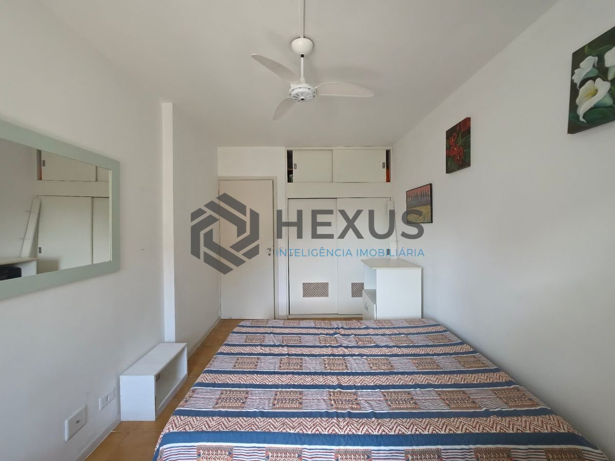 Foto 9 de Apartamento com varanda e lazer a 2 quadras da praia nas Pitangueiras, Guarujá