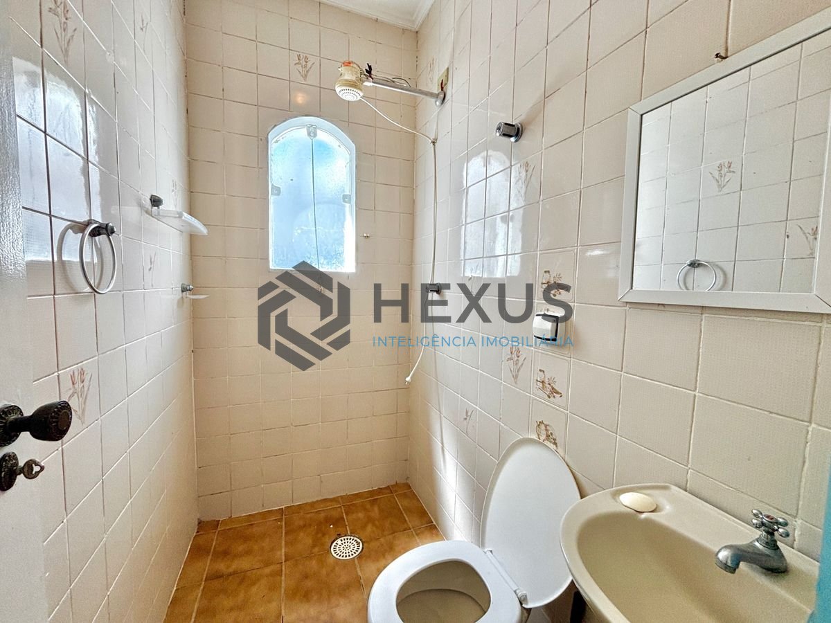 Foto 27 de Casa reformada com piscina e área gourmet no Jardim Acapulco, Guarujá