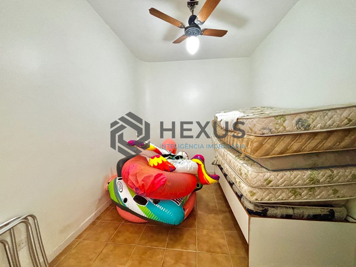 Foto 26 de Casa reformada com piscina e área gourmet no Jardim Acapulco, Guarujá