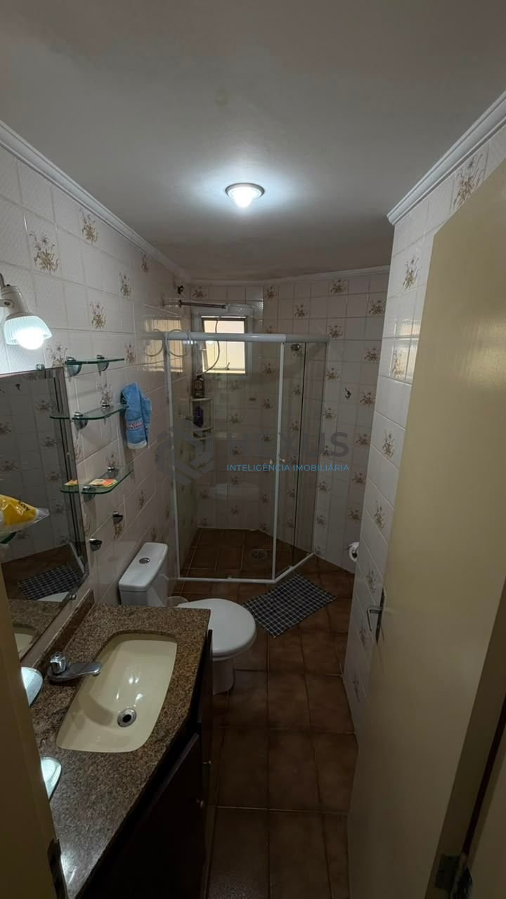Foto 18 de Apartamento com varanda na região da Vila Júlia na Enseada, Guarujá